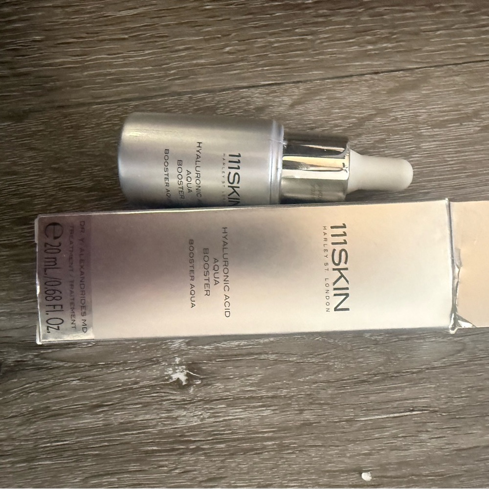 111SKIN Hyaluronic Acid Aqua Booster